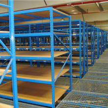 Rayonnage à longue portée pour le stockage de carton